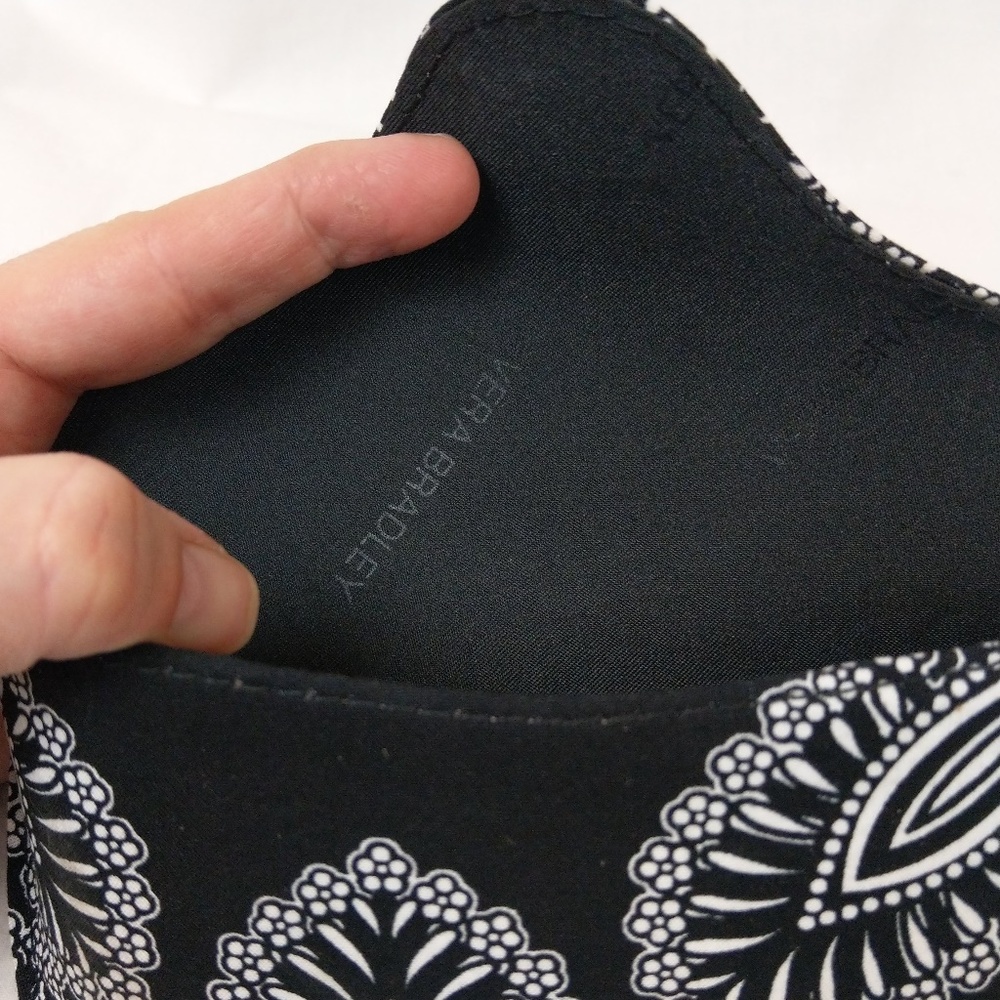 BNWT Vera Bradley Blanco Bouquet Eyeglasses Case - Picture 8 of 8